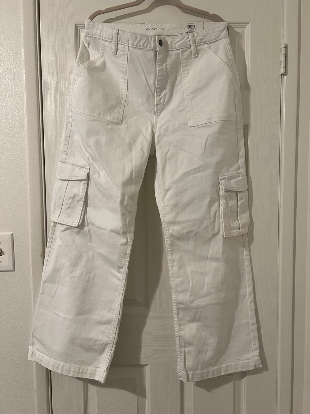 On 34th Women's White High Rise Utility Cargo Jeans - Size 16/33